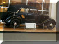 s a dcx black sedan 018.JPG (31607 bytes)