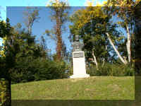 v a ms vicks bust 129.JPG (75646 bytes)