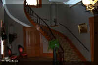 n 02 bmp stairs 2.jpg (32370 bytes)