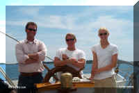 sail crew.jpg (26335 bytes)