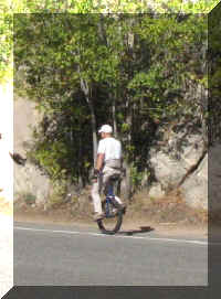 a f1015 co rd _395 unicyclist_1.jpg (59206 bytes)