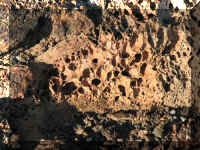 a f0820craters_189 splatter cone4_1.JPG (85878 bytes)