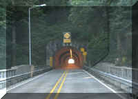 a f0925or road_423 tunnel_1.jpg (39302 bytes)