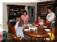 s fr06 56 last cake 050.JPG (42635 bytes)