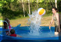 w fr06 1 ball popping.JPG (51260 bytes)