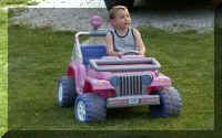 w fr06 1 n driving jeep.JPG (42395 bytes)